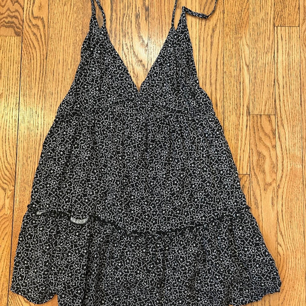 Kendall and Kylie black floral dress size medium